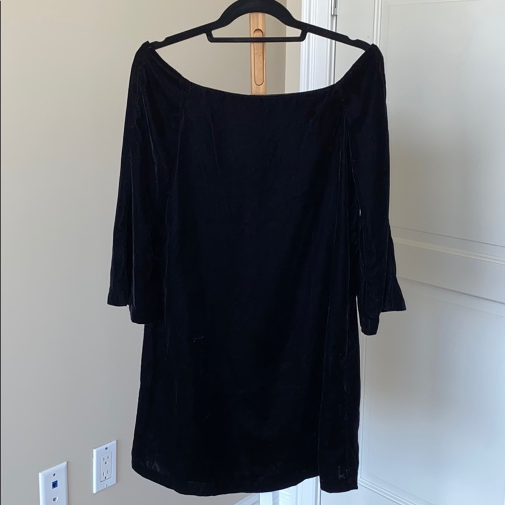 ❤️ NEW Zara velvet off shoulder dress